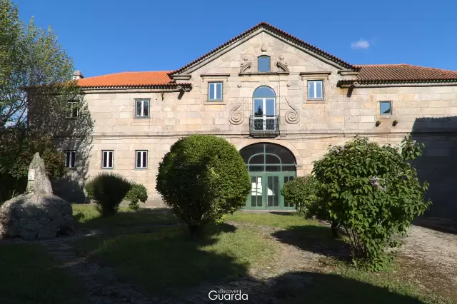 Antigo Convento de São Francisco - Fachada principal. Atual Arquivo Distrital. (foto de 2021)