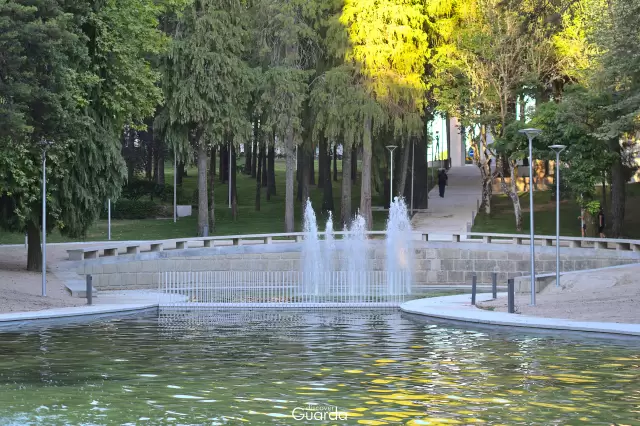 Parque Municipal - Vista a partir do lago (foto de 2018)