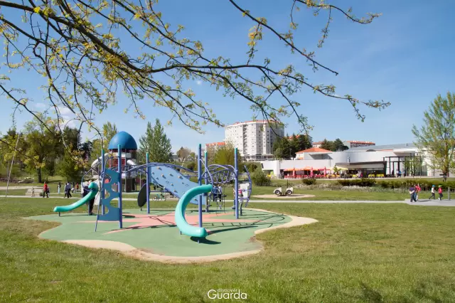 Parque Urbano do Rio Diz - Parque Infantil (foto de 2013)